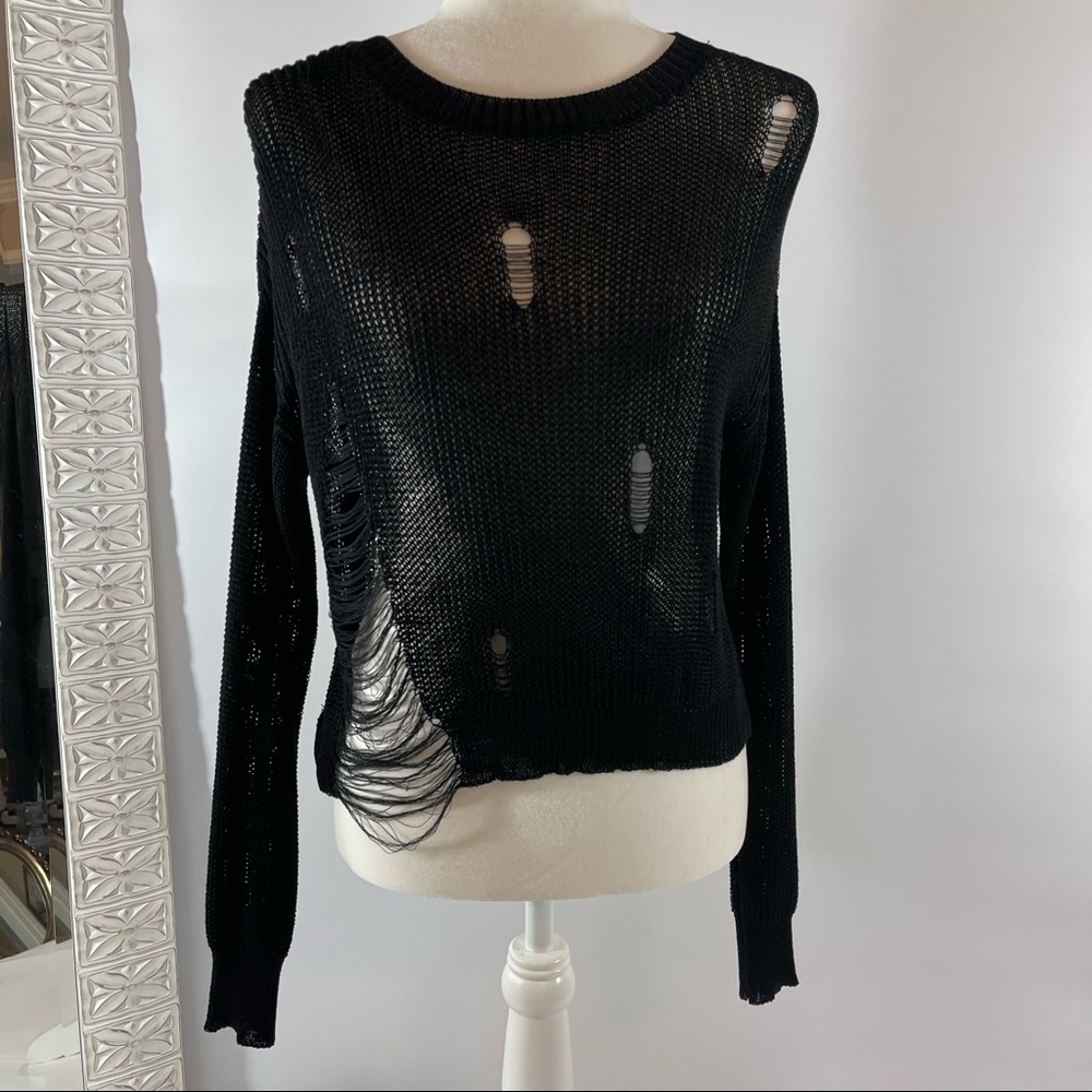 ❌SOLD❌ Women's long sleeve see through sweater size S
